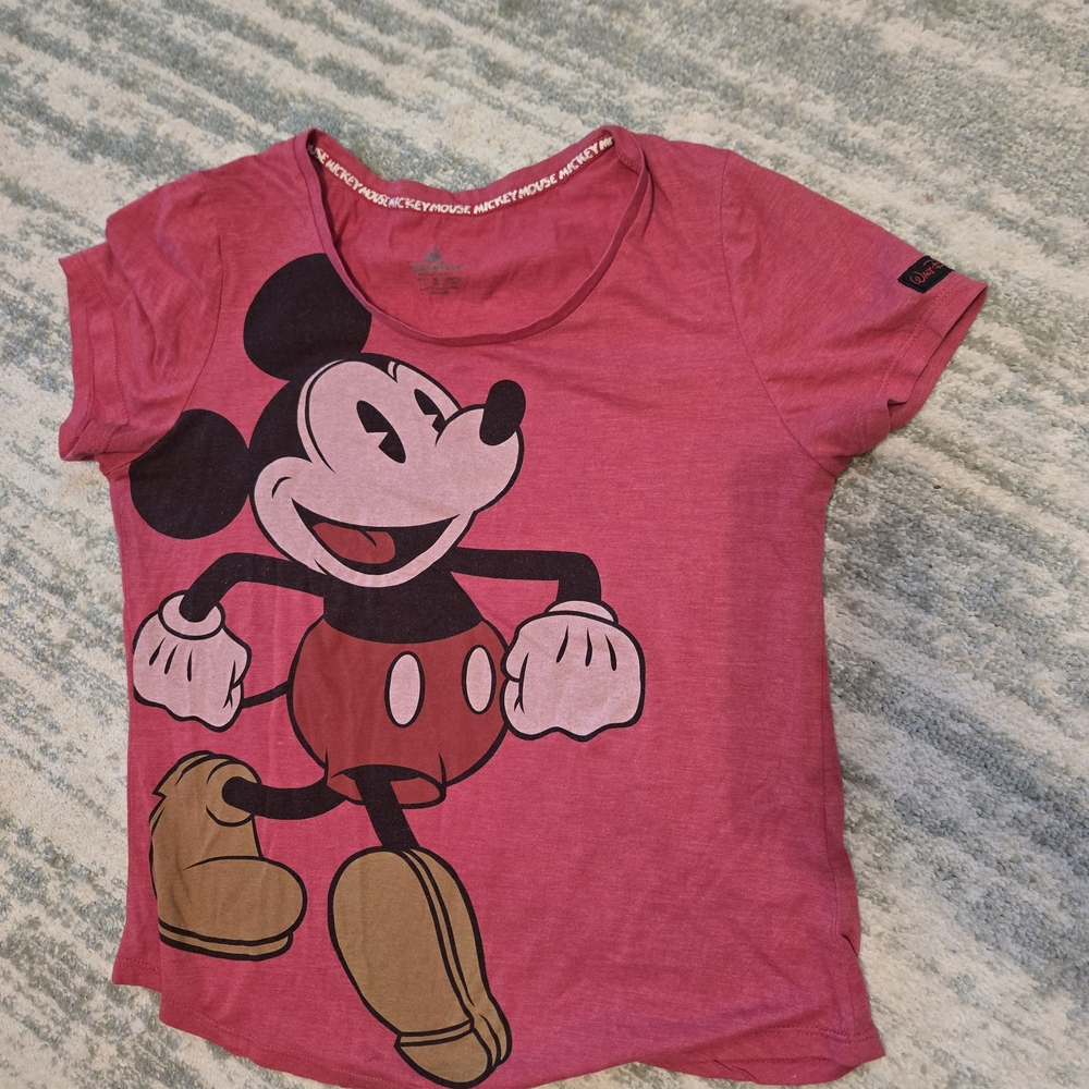 Disney Red Mickey Mouse Graphic Tee Vintage Size Large